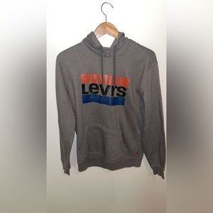Levi’s Graphic Hoodie